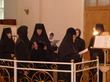 Александро-Невский женский монастырь, на клиросе